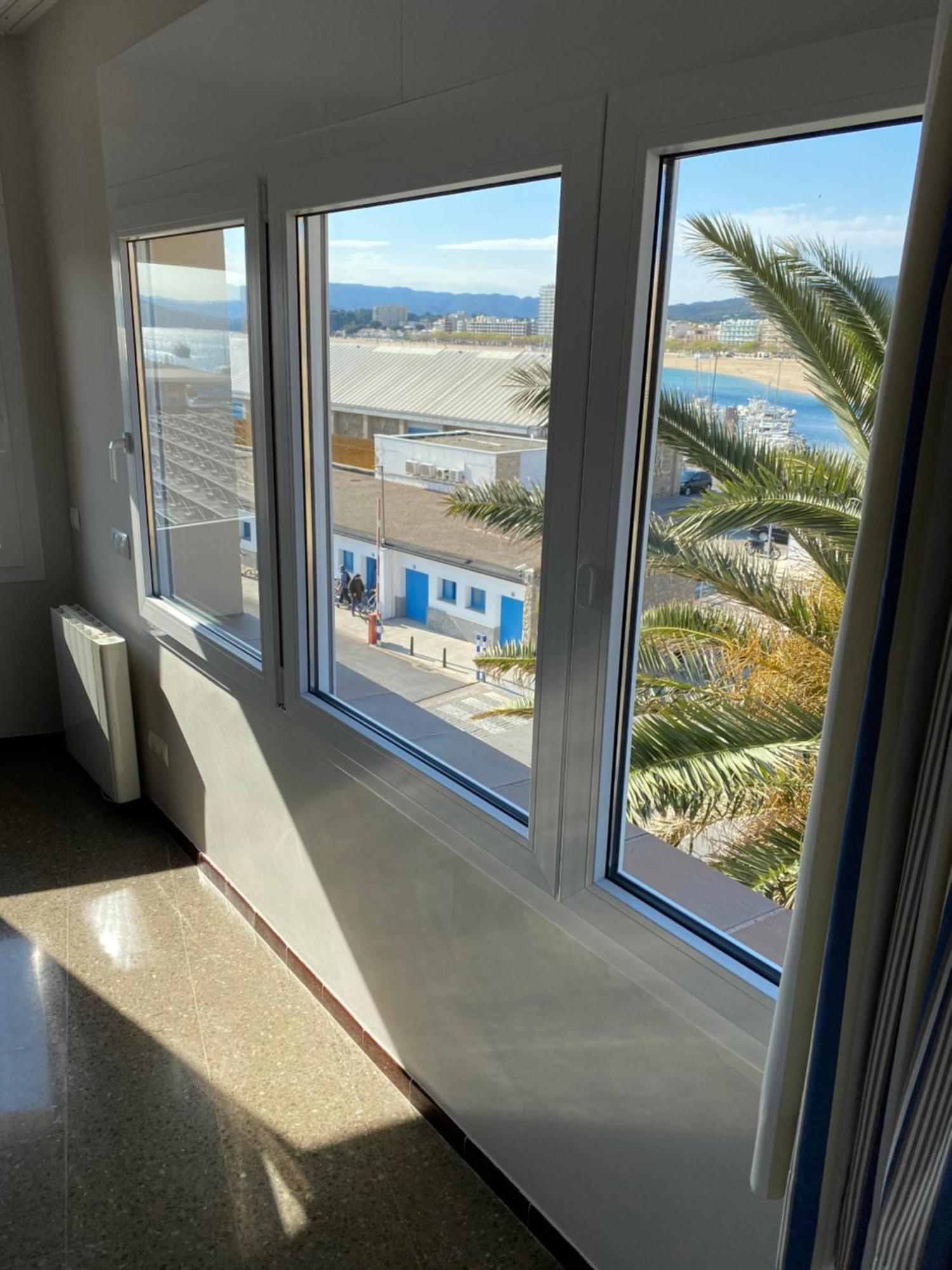 Apartaments La Catifa Now With Elevator!!! Palamós Esterno foto