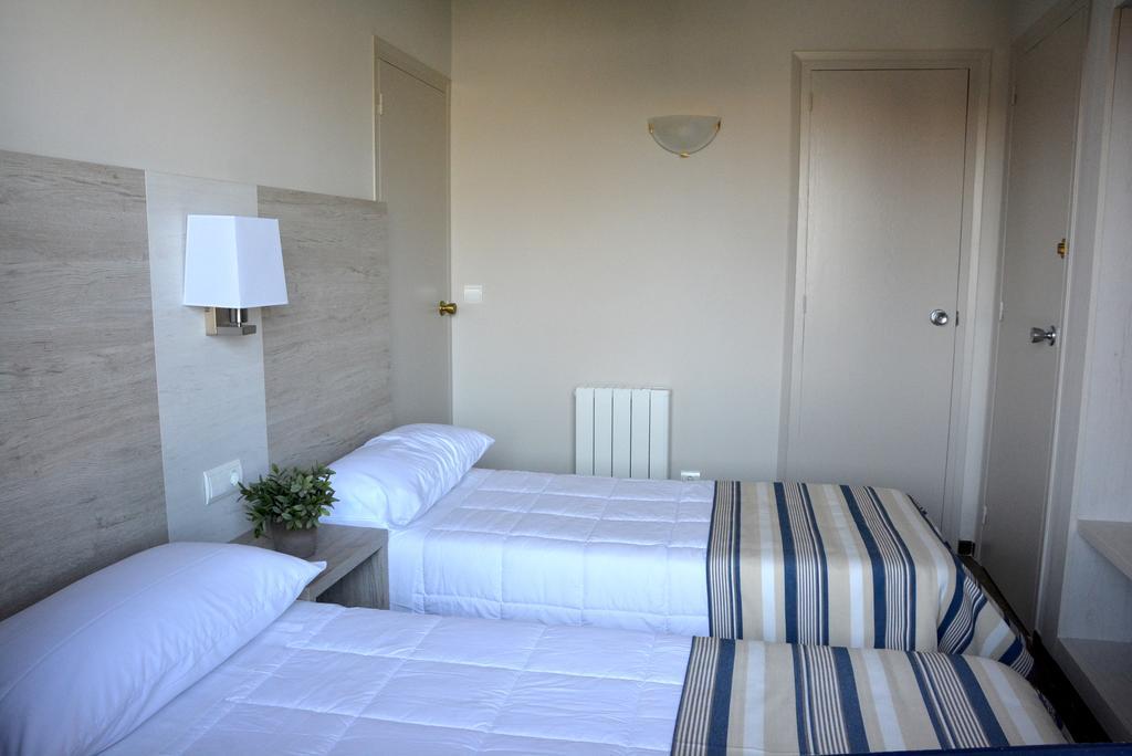Apartaments La Catifa Now With Elevator!!! Palamós Esterno foto